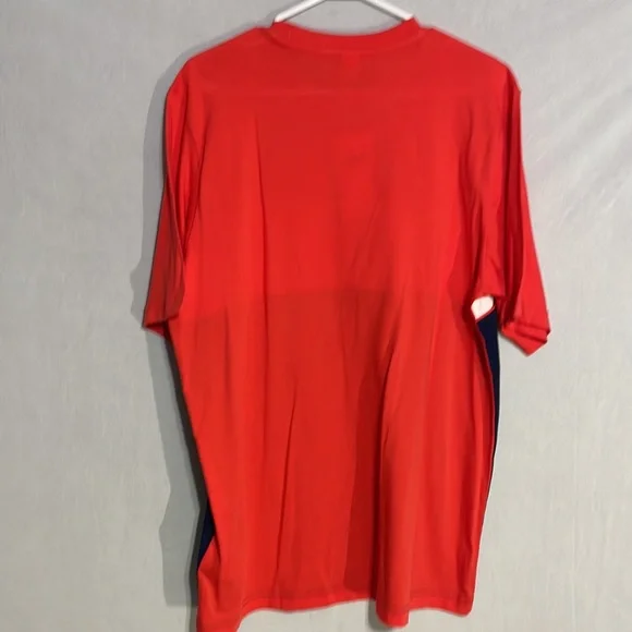 Reebok Shirt - Picture 4 of 4